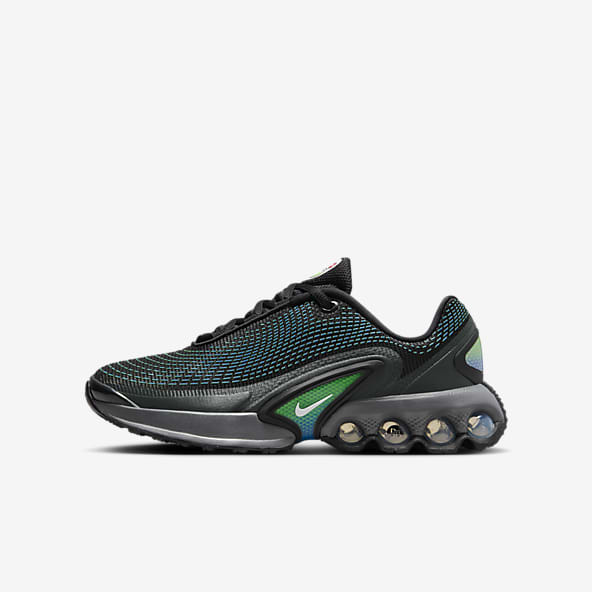 Nike clearance sneakers outlet